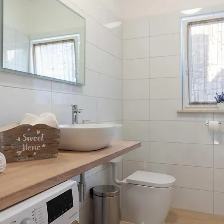 Bellavista Radmani Holiday home